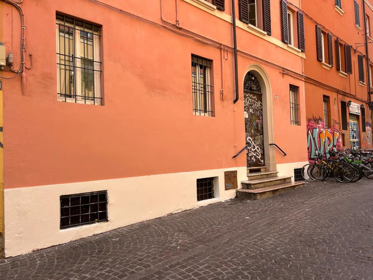 Oasis In The Center With Garden - Up To 5 Guests, Bologna